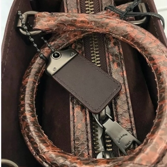 Coach Rogue 25 with exotic snakeskin - Picture 14 of 14